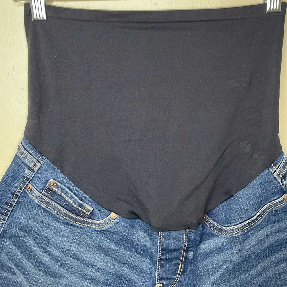 LEVI’S Maternity Shortie Cuffed Denim Shorts Small